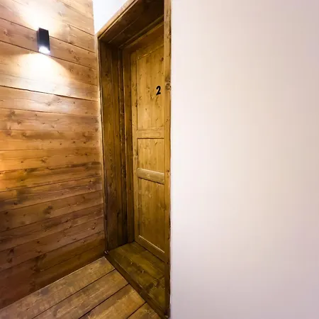 Bed & Breakfast Wolf House 3*