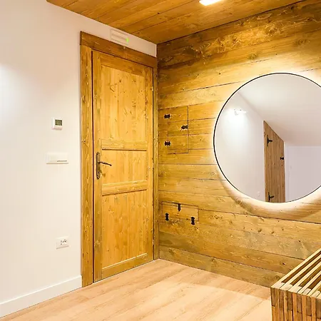 Wolf House Bed and Breakfast Coppito