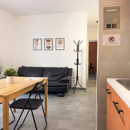 Bed & Breakfast Wolf House *